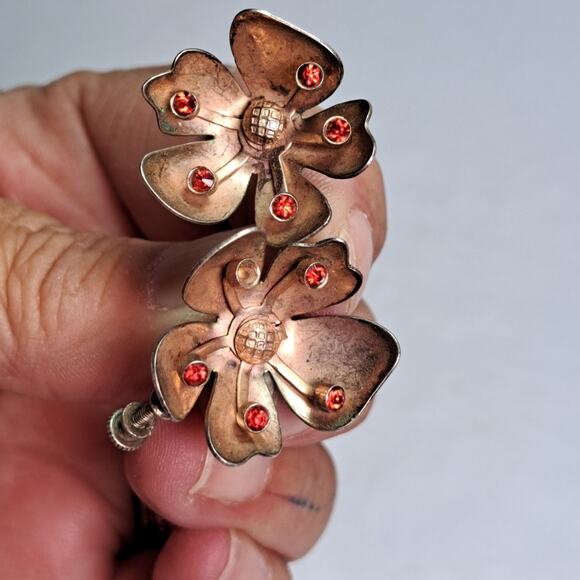 Vintage 1950s-60s Sterling Silver Flower Earrings Screw Back Red Crystals MCM - Picture 4 of 6